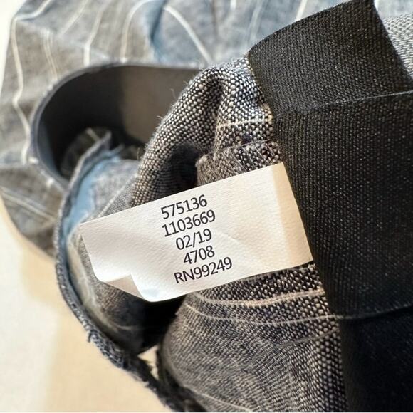 Lane Bryant Gray Linen Blend Shorts
White Stripe Mid Length, Size 22 Coastal - Picture 6 of 8